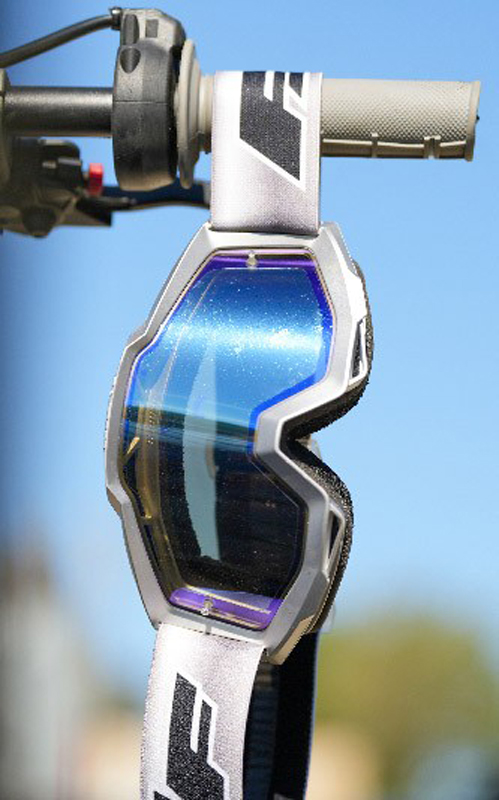 FILM HIDROFUGO UP DESIGN DE AF PROTECT (GAFAS 100% UPDESIGN) - Imagen 3
